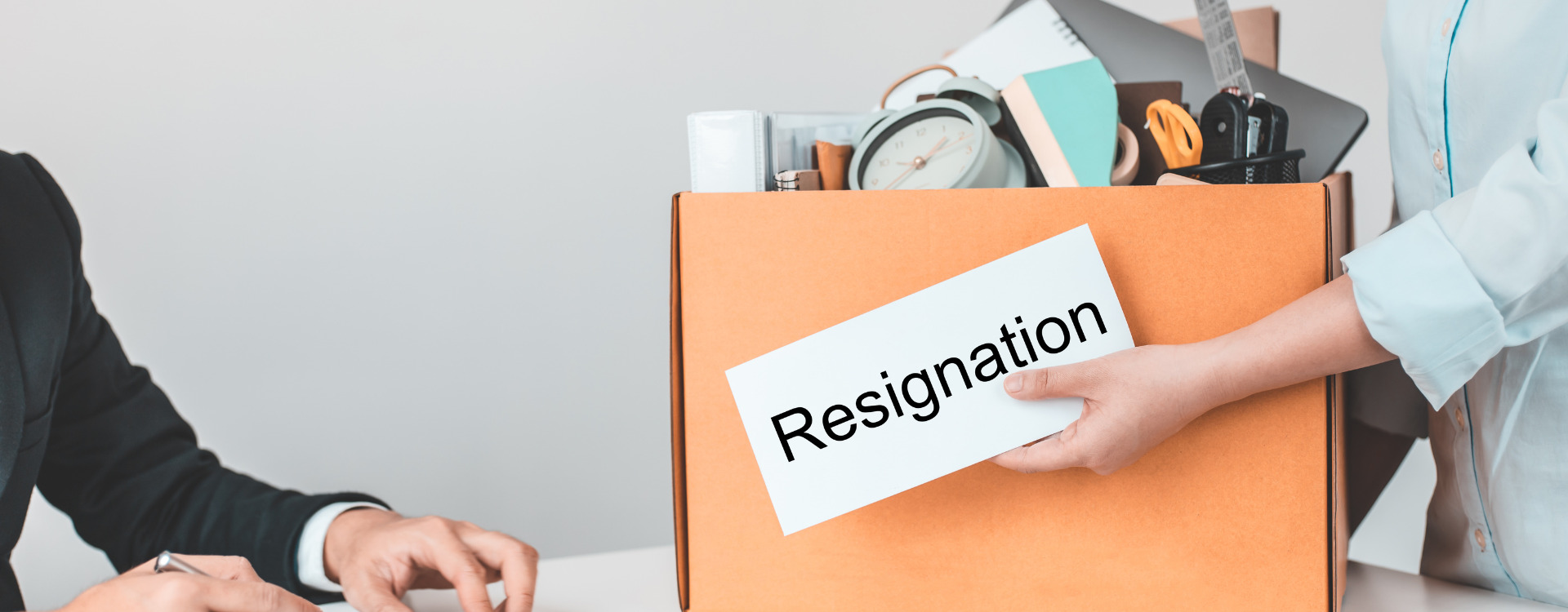 Professional resignation letter writing tips